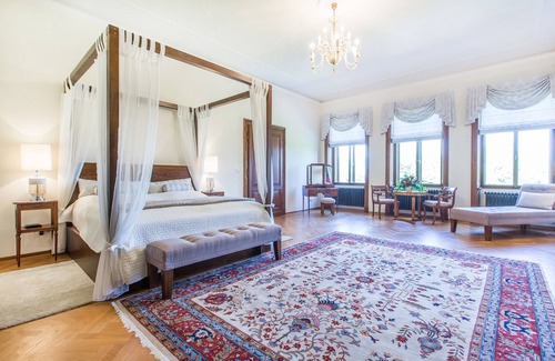 Dobrenice Bed & Breakfast | Zámek Dobřenice