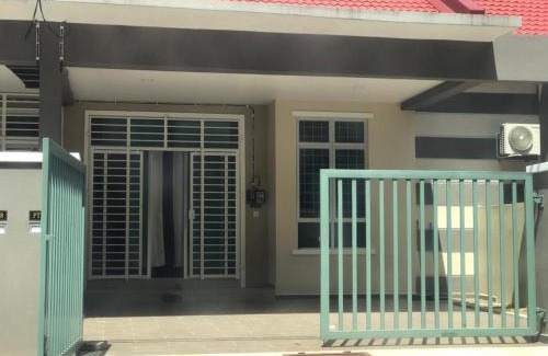 Kampung Padang Luas Apartment | Z&M homestay
