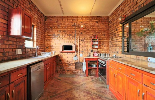 Hammanskraal Villa | Tata Farm Lodge