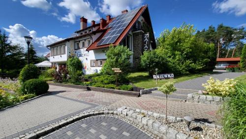 Mala Karczma Hotel | Zajazd GNIEWKO