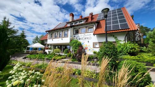 Mala Karczma Hotel | Zajazd GNIEWKO