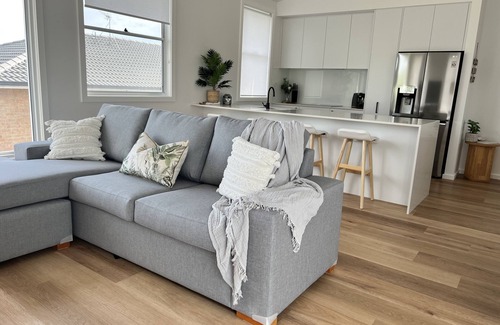 Anna Bay Apartment | Zala - Whale watching special rates - Ocean side views & vibes