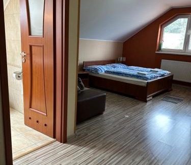 Cerveny Klastor House | Zamagurský dom