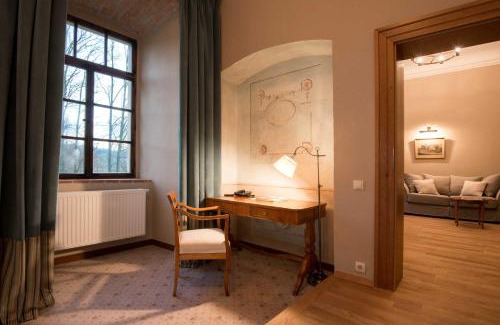 Karpniki Apartment | Zamek Karpniki Schloss Fischbach