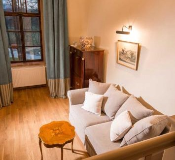 Karpniki Apartment | Zamek Karpniki Schloss Fischbach