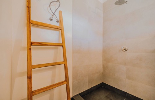 Pwani Mchangani Hotel | Zaria Garden Bungalow