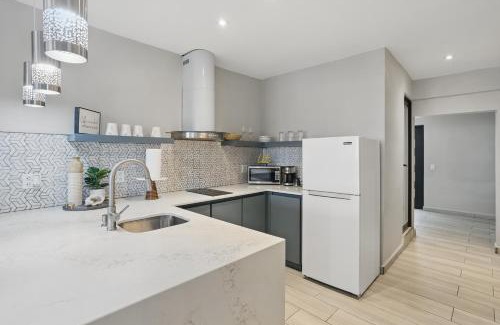 Arecibo Pueblo Apartment | Zaturn Beach House