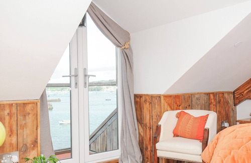 Mylor Churchtown House | ZAWN HAVEN - WATERFRONT HOUSE, country holiday cottage in Falmouth