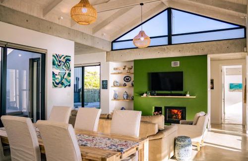 Gansbaai House | Zebra Views - Romansbaai Luxury Retreat