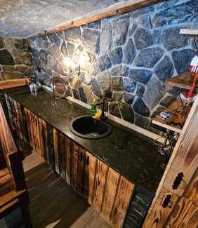 Central Bosnia Canton Apartment | Zemljane kućice Kreševo
