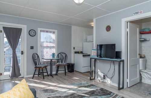 Rockaway Beach House | Zen Den at Rockaway Rentals near Branson