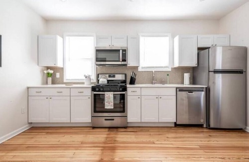 Vauxhall Apartment | Zen Spa Retreat With King Bed Near NYC train