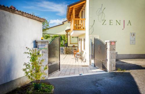 Divaca Apartment | Zenja Apartments - Property with Cozy Garden & Free Private Parking