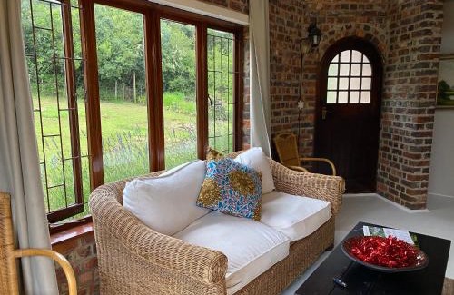 Buffalo Hills Game Reserve House | Zens Paradise Self Catering Cottage
