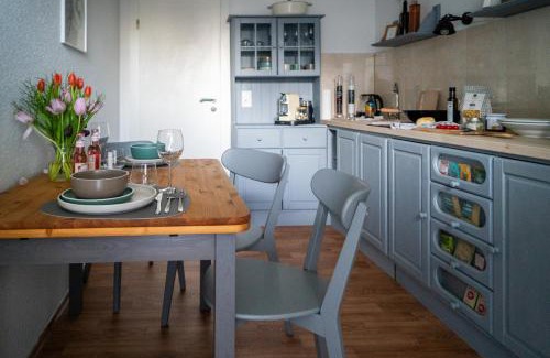 Halle Apartment | Zentral Bahnhof Salz&Sand 75m2 Apartment