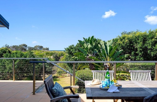 Sapphire Beach House | Zephyr Private beachfront, pet-friendly home for the discerning traveller