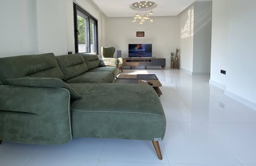 Kadnlar Denizi Mahallesi House | zeta B1 villa