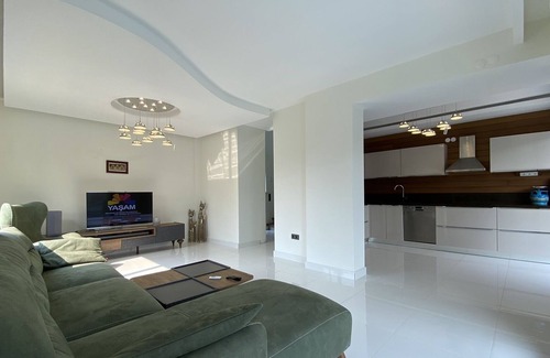 Kadnlar Denizi Mahallesi House | zeta B1 villa
