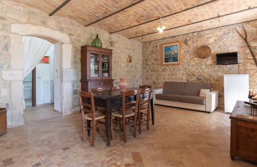 Abbateggio Apartment | Zi Nunzie by Rentbeat