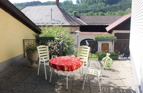 Strass im Attergau Cottage | Zimmer Tradition 5 - Gasthof Zum Stampf