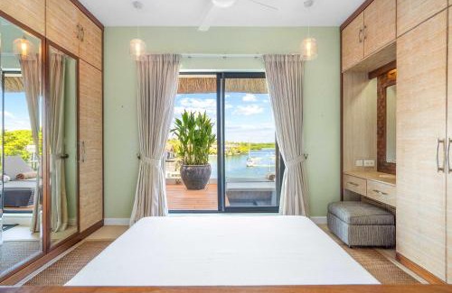 Grande Riviere Noire Apartment | Zodiac Penthouse - Sea & Mountain