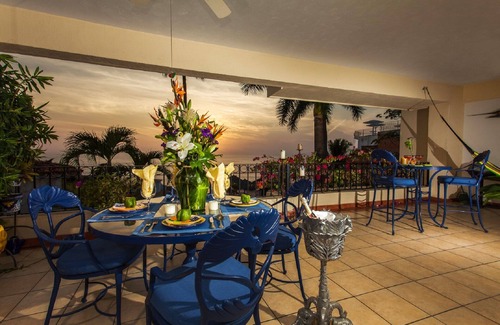 Romantic Zone Condo | Zona Romantica. Beautiful Panoramic Ocean View