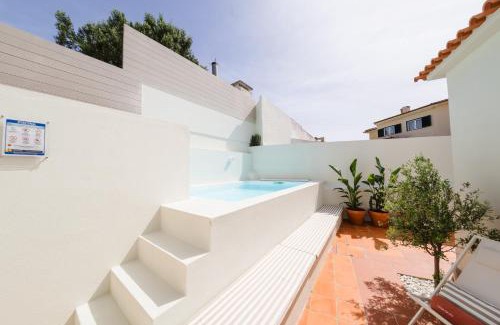 Parede House | Zu s House Private pool near the Beach