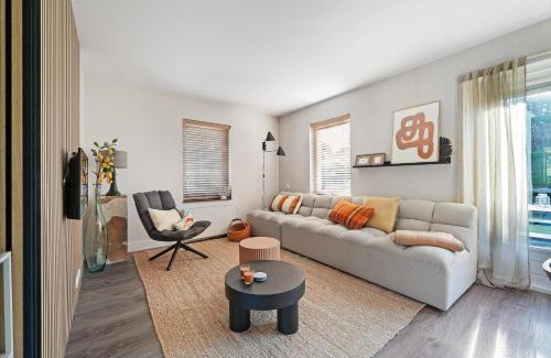 Ouddorp House | Zuiderdiep 12 - Noordzeepark Ouddorp NOT INTENDED FOR COMPANY OR WORK-RELATED STAYS