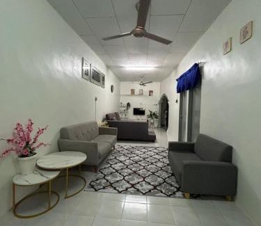 Gurun Apartment | Zulaika Homestay