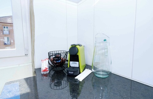Sihlfeld Apartment | Zurich City Gem, Steps to Tram, Family & group