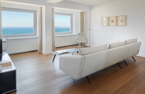Gros Apartment | Zurriola Loft by FeelFree Rentals