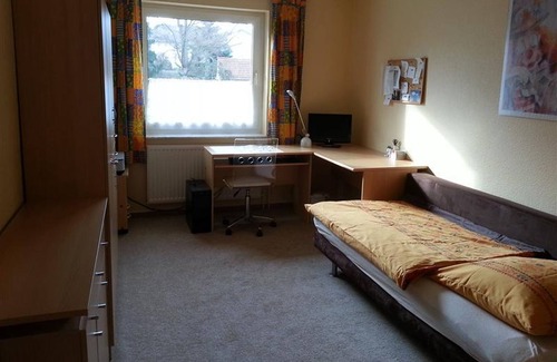 Ahlem-Badenstedt-Davenstedt Apartment | Zweibettzimmer Business, mit Eigenem Bad