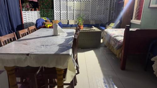 Haalalo House | Zzz
