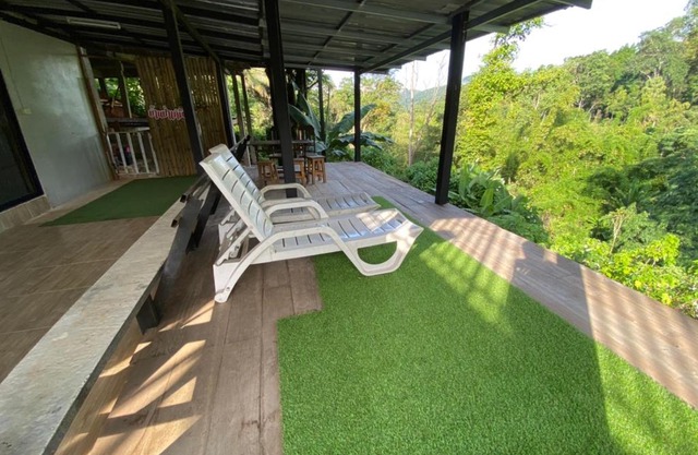 บ้านเอื้องดินวิว โฮมสเตย์