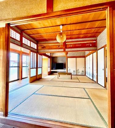 なぎさの宿 和洋折衷日本畳敷 大家族グループ利用 長期滞在ok駐車場無料 鈴鹿サーキットまで車30分