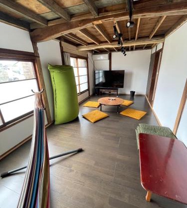 昭和の家anzu ハンモックとYogiboで癒される一棟貸切