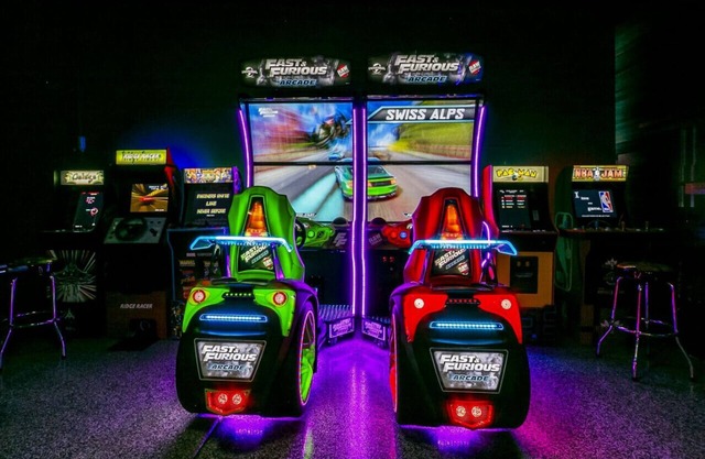 1/3 Acre ABSOLUT MONTAGE 6BR/4BA |Game-Room|Golf|BocceBall