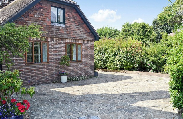 1 bedroom accommodation in Felpham, near Bognor Regis