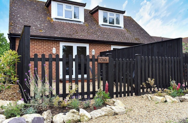 1 bedroom accommodation in Herne Common, near Herne Bay