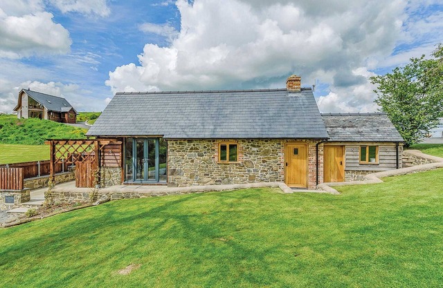 1 bedroom accommodation in Little London, Nr Llandinam