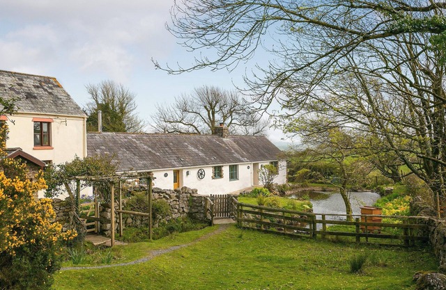 1 bedroom accommodation in Llangennith, near Swansea