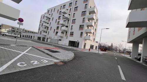 1 room Apartment with terrace, new building 55