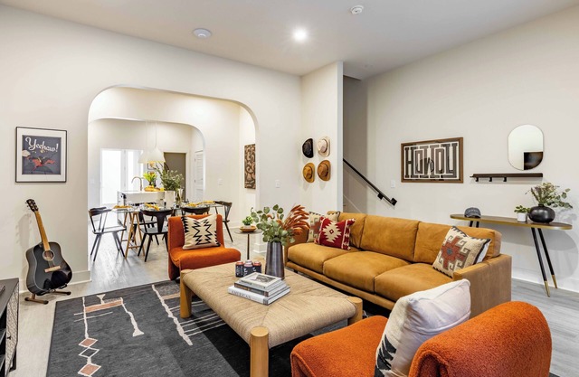 10 Min to Downtown | The Outrider 4BR Suite