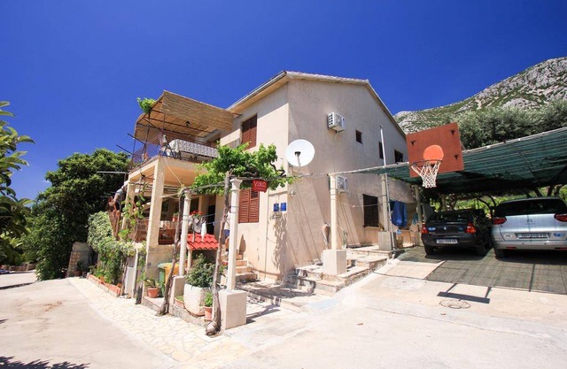 100 m² Apartment ∙ 4 bedrooms ∙ 8 guests