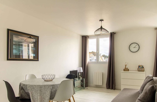 106 - Renovated studio in Sables d'Or Les Pins