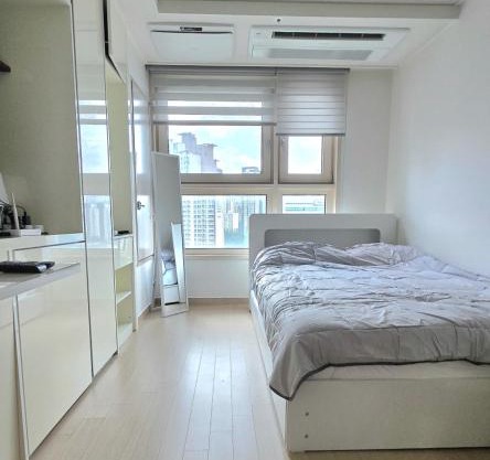 11-2 Junny house 1 minute from Shin Nonhyeon Station