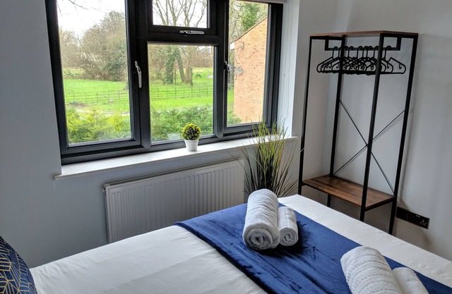 115 ExcellentStays - Crown Meadow - 4 Bedroom House