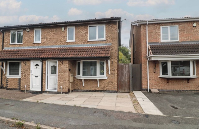 12 GORSE LANE, family friendly, with a garden in Syston