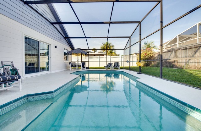 12 Mi to Disney World: Sunny Home w/Pool!