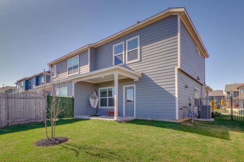 12 Mi to Dtwn Austin Quiet Home with Patio and Yard